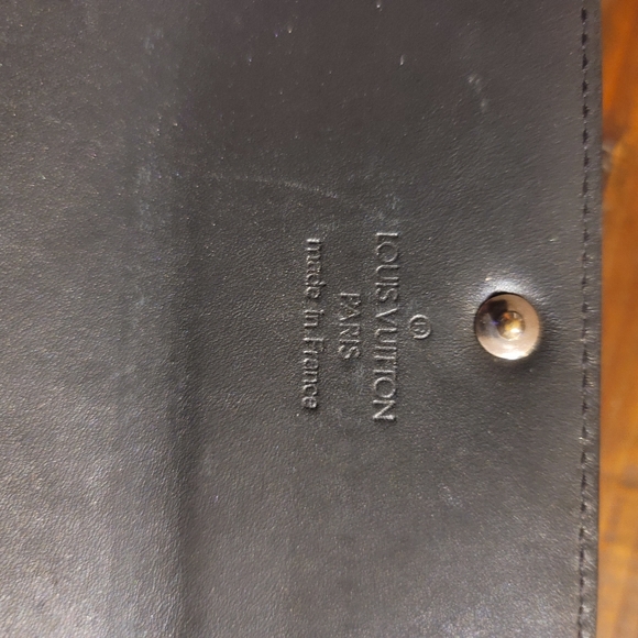 Authentic LV Vernis Sarah Wallet - Picture 3 of 5